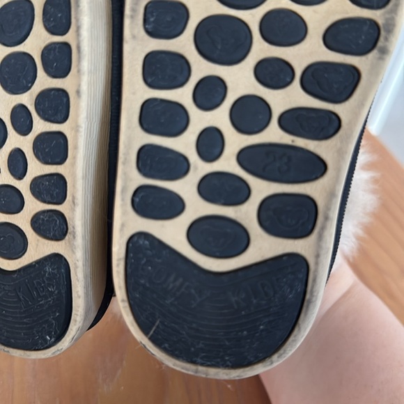 Comfy kids baby black snow boots with fur - Picture 9 of 10